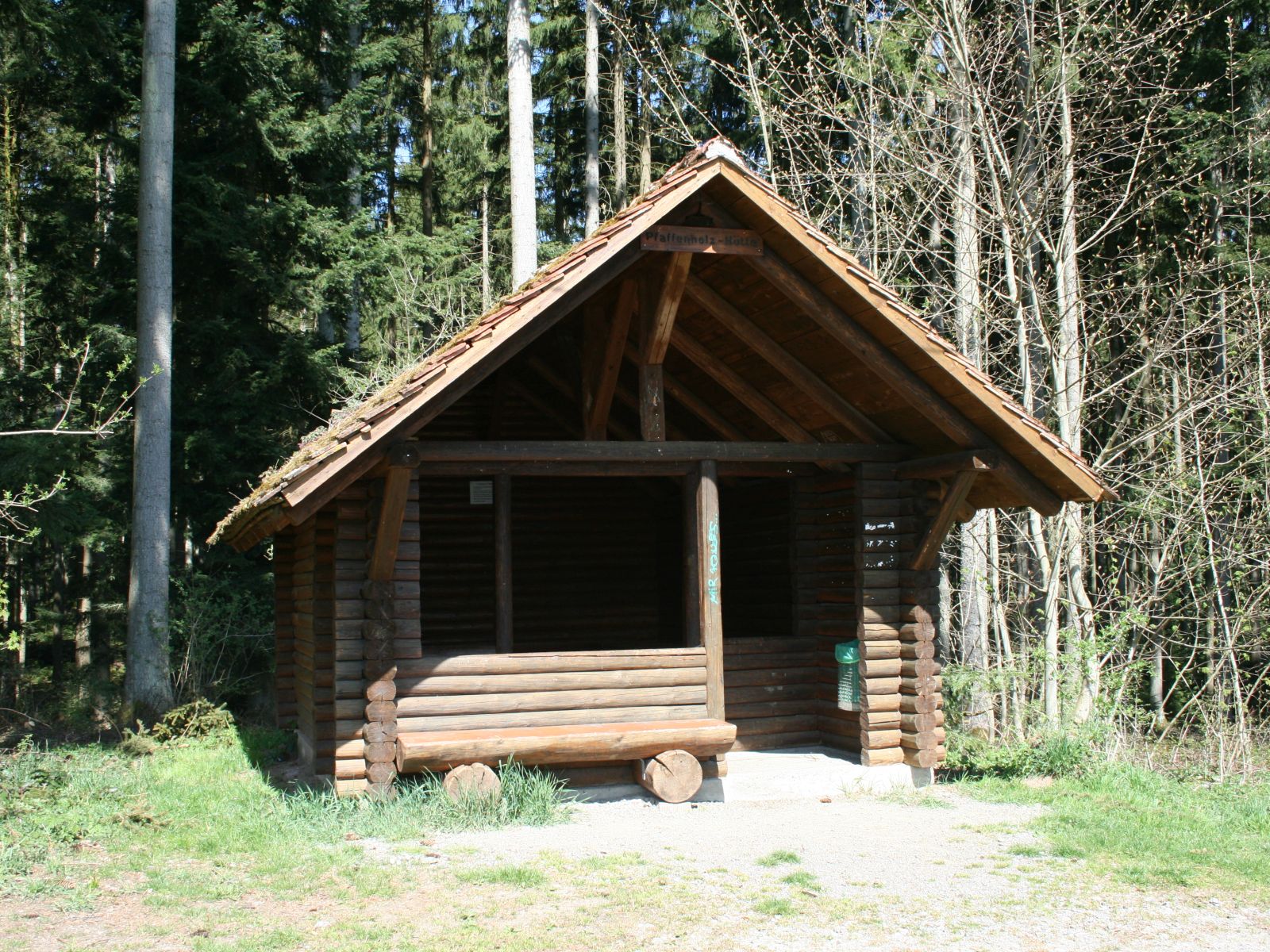 Pfaffenholz-Hütte - das Bild wird mit einem Klick vergrößert 