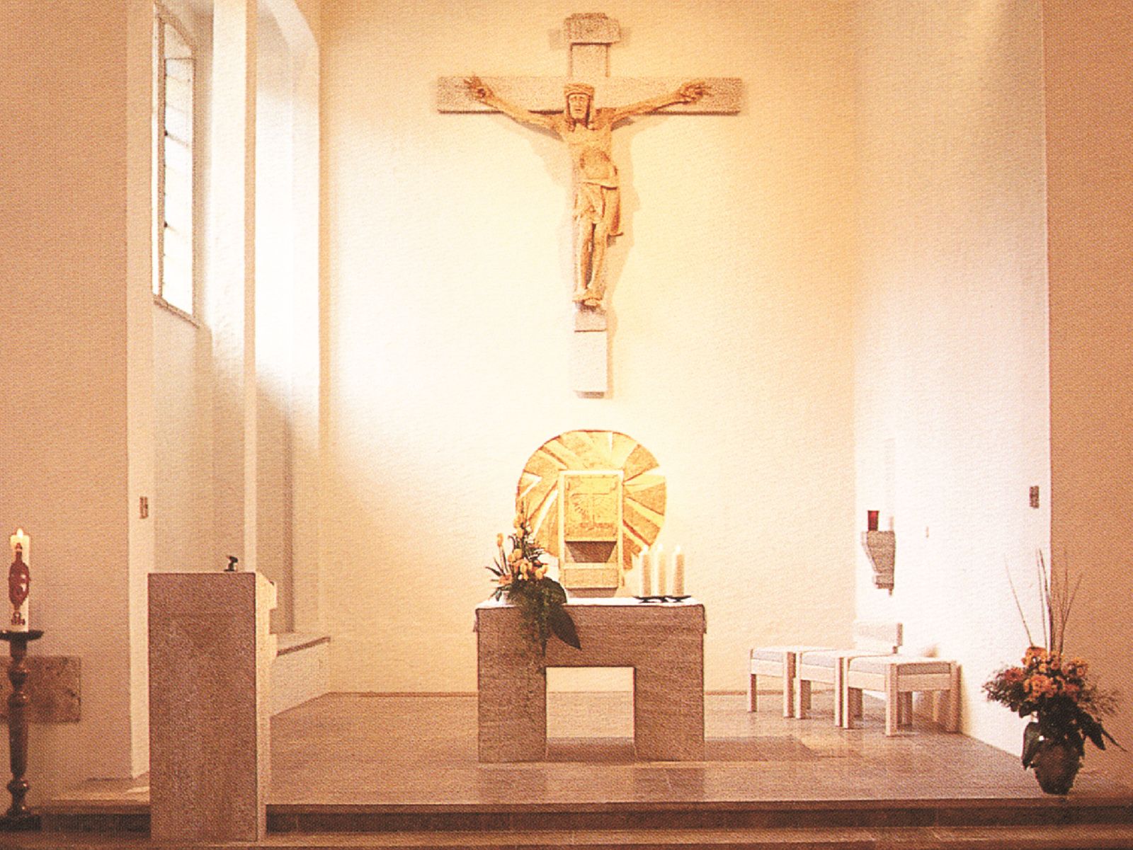  Franziskuskirche in Dornstetten - das Bild wird mit einem Klick vergrößert 